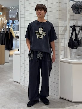 「CIAOPANIC TYPY（チャオパニックティピー）の【UNISEX】ピグメント加工ラグランワッフルヘンリーTEE（Tシャツ/カットソー、ブラック系）」を使った、はるさん（メンズ・175cm）の春コーディネート
