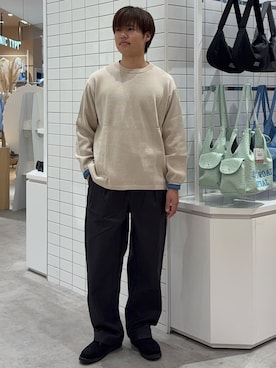 「CIAOPANIC TYPY（チャオパニックティピー）の【洗えるニット】ユニセックス/袖配色/ビックシルエットロンTeeライクニット（ニット/セーター、ホワイト系）」を使った、はるさん（メンズ・175cm）の春コーディネート