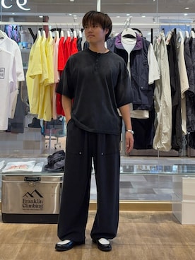 「CIAOPANIC TYPY（チャオパニックティピー）の【UNISEX】スプレー加工ヘンリーTEE（Tシャツ/カットソー、ブラック系）」を使った、はるさん（メンズ・175cm）の夏コーディネート