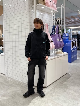 「アイテム（マウンテンパーカー）」を使った、はるきさん（メンズ・175cm・20代）の秋コーディネート