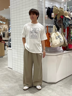 「CIAOPANIC TYPY（チャオパニックティピー）の【UNISEX】【プラスサイズあり】スクエア総刺繍ロゴTシャツ（Tシャツ/カットソー、ホワイト系）」を使った、はるさん（メンズ・175cm）の夏コーディネート