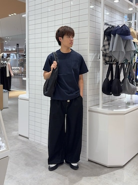 「GEVACO（ゲバコ）の【GEVACO/ゲバコ】ベーシックOE天竺ポケット刺繍Tシャツ（Tシャツ/カットソー、ブルー系）」を使った、はるさん（メンズ・175cm）の春コーディネート