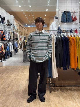 「アイテム（スラックス、ブラック系）」を使った、はるきさん（メンズ・175cm）の秋コーディネート