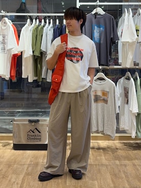 「CIAOPANIC TYPY（チャオパニックティピー）の【UNISEX】タックボリュームワイドスラックスパンツ/サイドラインスラックス（スラックス、ベージュ系）」を使った、はるさん（メンズ・175cm）の夏コーディネート