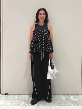 「Ungrid（アングリッド）のアイテム（パンツ）」を使った、石丸春佳さん（レディース・165cm）の夏コーディネート