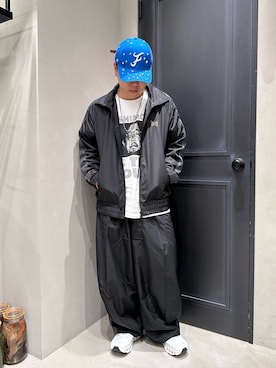 「アイテム（スニーカー）」を使った、後藤 翔さん（メンズ・171cm・20代）の秋コーディネート