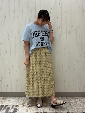 「Samansa Mos2（サマンサ モスモス）のレトロ壁紙風柄スカート（スカート）」を使った、Soraさん（レディース・163cm）の春コーディネート