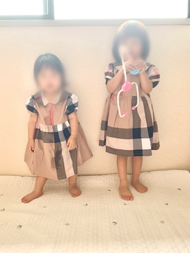 「BEMIDJIのアイテム（ワンピース、ベージュ系）」を使った、little sister'sさん（キッズ）の夏コーディネート