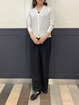 「TOKYO SHIRTS（トウキョウシャツ）のドライレーヨン 長袖 Vネック カーディガン（カーディガン/ボレロ、ベージュ系）」を使った、BRICK HOUSE by Tokyo Shirts 川崎アゼリア店さん（レディース・146cm）の夏コーディネート