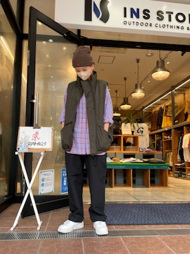 「WILD THINGS（ワイルドシングス）のアイテム（ダウンベスト）」を使った、INSSTORE滋賀竜王さん（レディース・158cm）の秋コーディネート