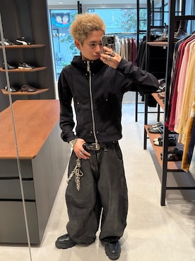 「アイテム（スマホケース/カバー）」を使った、綾さん（メンズ・173cm）の秋コーディネート