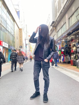 「schott（ショット）のアイテム（ライダースジャケット）」を使った、しまさん（メンズ・176cm）の春コーディネート
