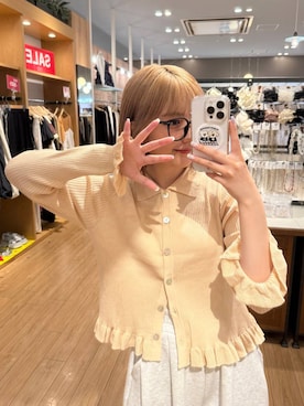 「LOWRYS FARM（ローリーズファーム）のカットイージーカーブパンツ 292362（スウェットパンツ）」を使った、ローサさん（レディース・159cm・10代）の秋コーディネート