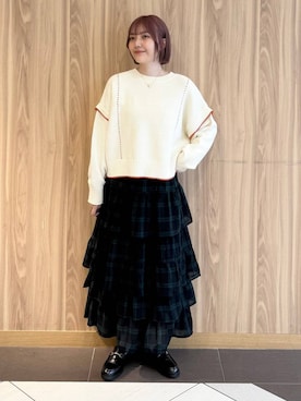 「アイテム（トップス）」を使った、ローサさん（レディース・159cm・10代）の秋コーディネート