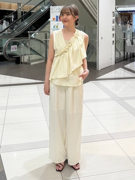 「アイテム（ベスト）」を使った、ローサさん（レディース・159cm・20代）の夏コーディネート