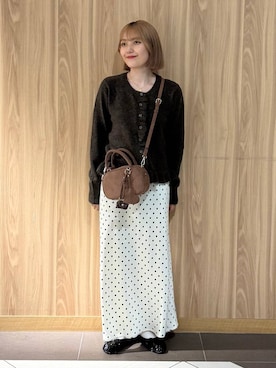 「アイテム（ボストンバッグ）」を使った、ローサさん（レディース・159cm・10代）の秋コーディネート