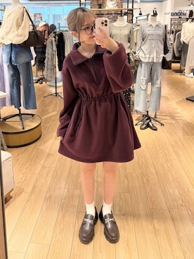 「LOWRYS FARM（ローリーズファーム）のアイテム（ワンピース）」を使った、ローサさん（レディース・159cm）の秋コーディネート