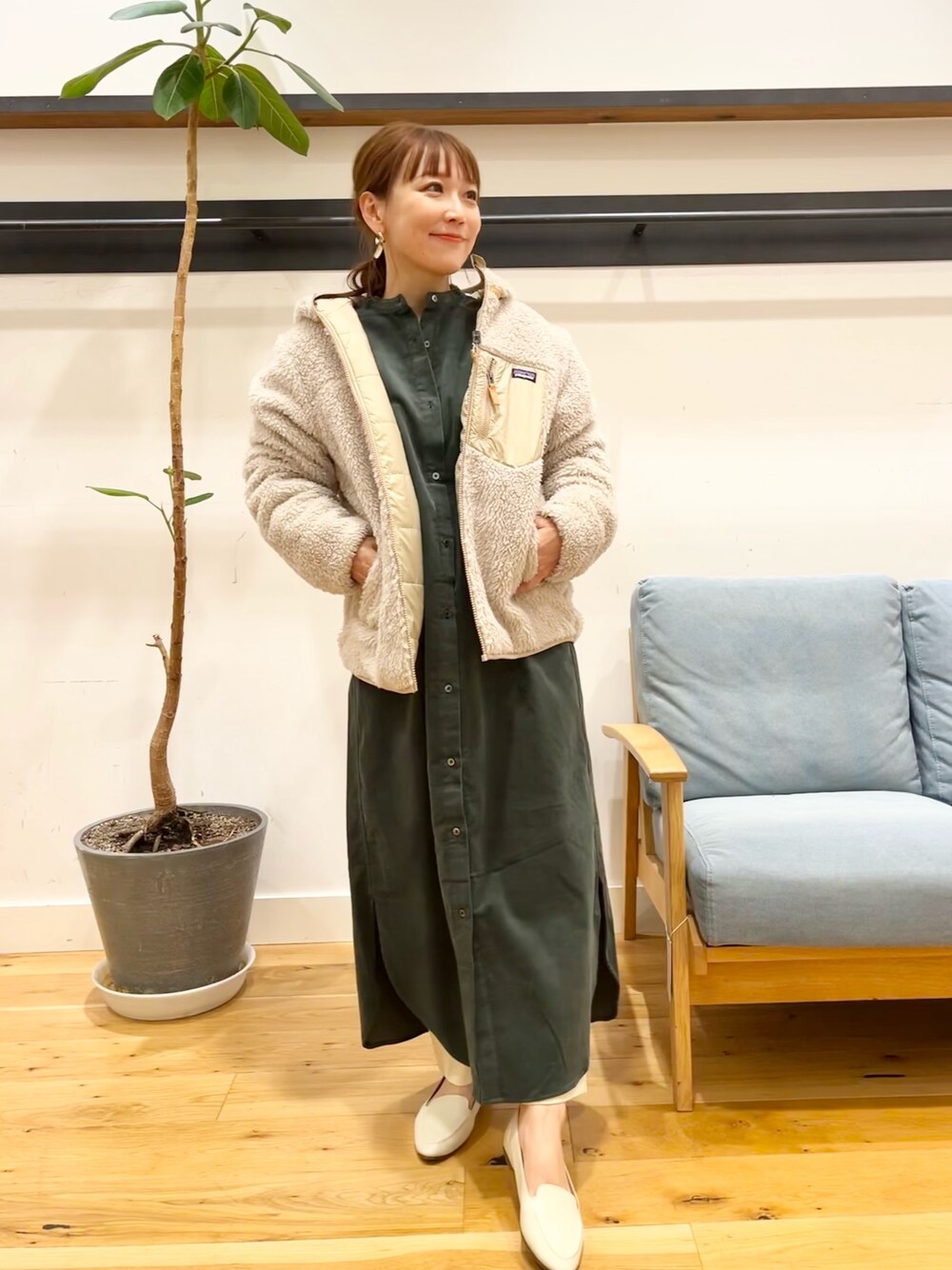 「patagoniaのアイテム（ジャケット/アウター、ベージュ系）」を使った、+++ゆき+++さん（レディース・151cm）の冬コーディネートの1枚目の写真