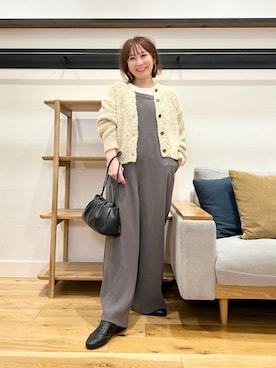 「URBAN RESEARCH DOORS（アーバンリサーチドアーズ）のジョーゼットタックサロペット（サロペット/オーバーオール、グレー系）」を使った、+++ゆき+++さん（レディース・151cm）の春コーディネート