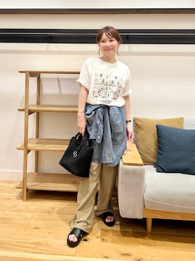 「URBAN RESEARCH DOORS（アーバンリサーチドアーズ）の別注/Disney/プリントTシャツ（Tシャツ/カットソー、ホワイト系）」を使った、+++ゆき+++さん（レディース・151cm）の夏コーディネート