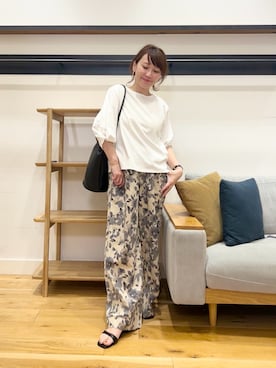 「URBAN RESEARCH DOORS（アーバンリサーチドアーズ）の『UR TECH』サマシェアツイストスリーブプルオーバー（Tシャツ/カットソー、ホワイト系）」を使った、+++ゆき+++さん（レディース・151cm）の春コーディネート