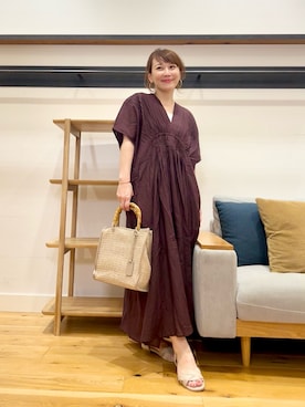 「URBAN RESEARCH DOORS（アーバンリサーチドアーズ）のピンタックギャザーワンピース（ワンピース、ブラウン系）」を使った、+++ゆき+++さん（レディース・151cm）の春コーディネート