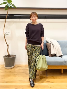 「カラーパンツ」｜「アイテム（ノーカラージャケット）」を使った、+++ゆき+++さん（レディース・151cm）の春コーディネート