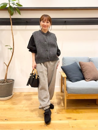 かぐれ（カグレ）の「ラムウールボタンニットベスト（ニット/セーター