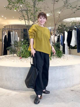 ウールガーゼワイドプルオーバーを使った人気ファッション