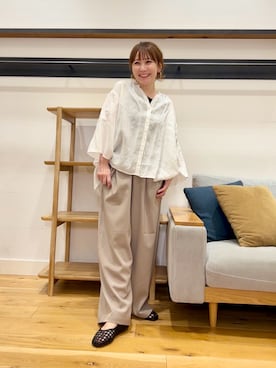 「URBAN RESEARCH DOORS（アーバンリサーチドアーズ）のリネンフレアスリーブブラウス（シャツ/ブラウス、ホワイト系）」を使った、+++ゆき+++さん（レディース・151cm）の春コーディネート