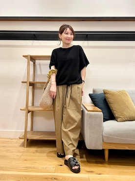 「URBAN RESEARCH DOORS（アーバンリサーチドアーズ）のドライタッチドロストニットプルオーバー（ニット/セーター、ブラック系）」を使った、+++ゆき+++さん（レディース・151cm）の夏コーディネート
