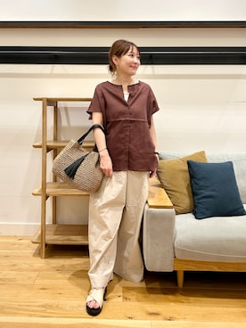 「URBAN RESEARCH DOORS（アーバンリサーチドアーズ）のバックフリルスリーブブラウス（シャツ/ブラウス、ブラウン系）」を使った、+++ゆき+++さん（レディース・151cm）の夏コーディネート