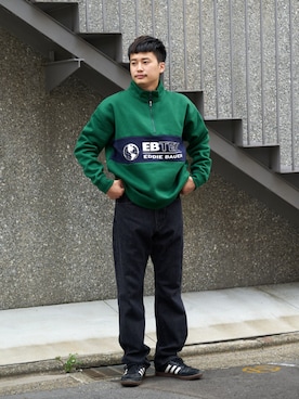 「Eddie Bauer（エディーバウアー）のアイテム（スウェット）」を使った、eddiebauerofficialさん（メンズ・171cm）の秋コーディネート