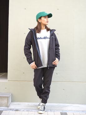 「Eddie Bauer（エディーバウアー）のアイテム（帽子）」を使った、eddiebauerofficialさん（レディース・159cm）の冬コーディネート