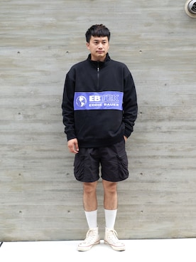 「Eddie Bauer（エディーバウアー）のアイテム（スウェット）」を使った、eddiebauerofficialさん（メンズ・171cm）の秋コーディネート