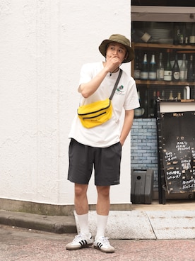 「Eddie Bauer（エディーバウアー）のアイテム（バッグ）」を使った、eddiebauerofficialさん（メンズ・171cm）の春コーディネート