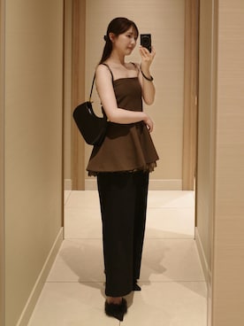 「celon（セロン）のflare peplum top（キャミソール、ブラウン系）」を使った、𝘺𝘶𝘪｜きれいめフェミニンさん（レディース・157cm）の春コーディネート