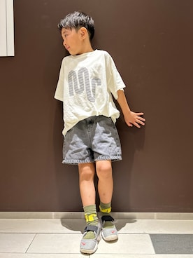「アイテム（サンダル）」を使った、mahiさん（キッズ・121cm）の秋コーディネート