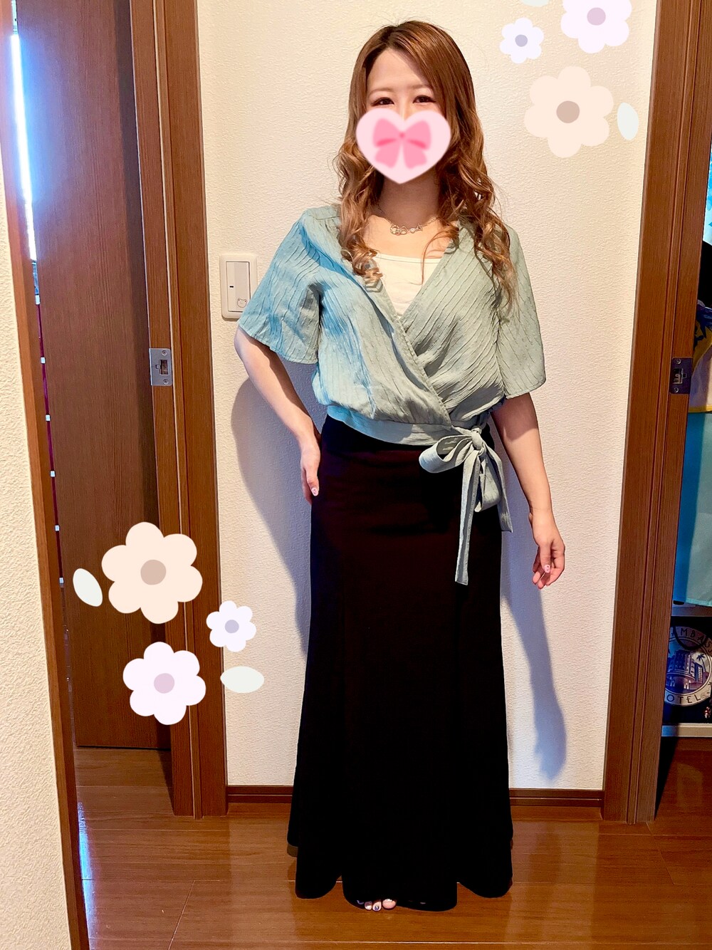 「タイトスカート、低身長女子、緑トップス」｜「しまむらのアイテム（スカート、ブラック系）」を使った、chimuさん（レディース・149cm）の夏コーディネートの1枚目の写真