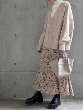 「Per sist ence（パーシエンス）のアイテム（スカート）」を使った、Per sist enceさん（レディース・162cm）の秋コーディネート