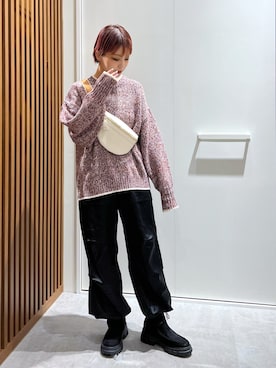 「サテンパンツ」｜「アイテム（ブーツ）」を使った、aikaさん（レディース・158cm）の秋コーディネート