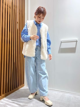 「アイテム（その他アウター、ホワイト系）」を使った、aikaさん（レディース・158cm）の秋コーディネート