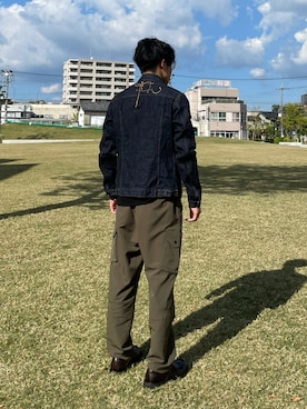 「秋トレンド2021」｜「アイテム（デニムジャケット）」を使った、田村海翔さん（メンズ・170cm）の秋コーディネート