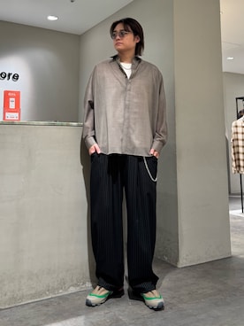 「Lui's（ルイス）のアイテム（スラックス）」を使った、shunya kogaさん（メンズ・182cm）の春コーディネート