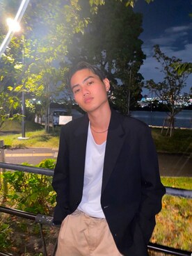 「アイテム（チノパンツ）」を使った、AYUMUさん（メンズ・180cm・10代）の秋コーディネート