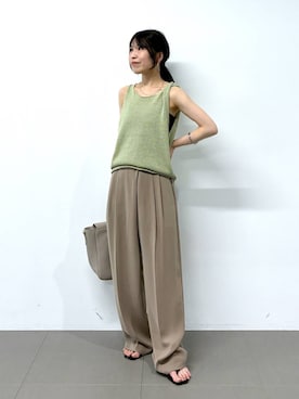 「BABYLONE（バビロン）のショルダーツイストノースリーブ（ニット/セーター、グリーン系）」を使った、yukaさん（レディース・150cm）の春コーディネート