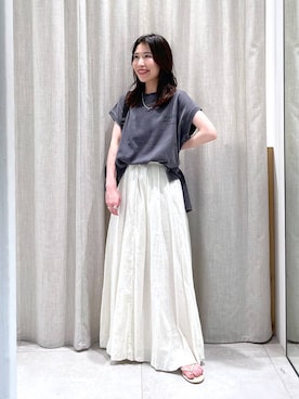 「アイテム（ネックレス、グレー系）」を使った、yukaさん（レディース・150cm）の夏コーディネート
