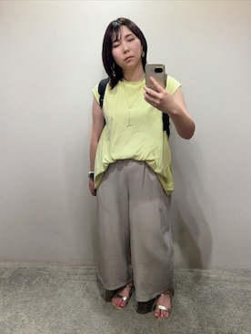 「アイテム（スラックス）」を使った、飲酒さん（レディース・166cm）の夏コーディネート