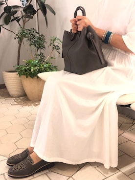 「アイテム（ローファー、グレー系）」を使った、artemis by DIANA 東京ソラマチ店さん（レディース・160cm）の夏コーディネート
