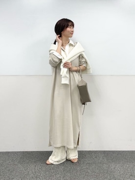 「LARUTA（ラルータ）の【LARUTA】トライアングルバッグ（ショルダーバッグ、ベージュ系）」を使った、Haruさん（レディース・160cm）の春コーディネート